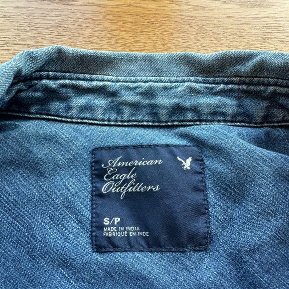 American Eagle Denim Pearl Snap Button Up Ombre Size Small - Picture 3 of 8